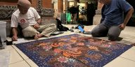 Pameran Puspa Nuswantara APPBI menghadirkan kerja kolektif penuh dedikasi, dari penataan karya hingga kuratorial batik masterpiece Indonesia.
