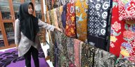 Koleksi Batik Banyumas di Toko Batik Anto Jamil