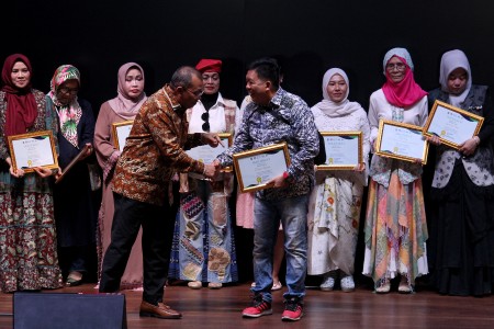 BCFM 2025 resmi dibuka di Pakuwon Mall Bekasi, menghadirkan dukungan kota dan peluang besar bagi desainer serta talenta kreatif Bekasi.
