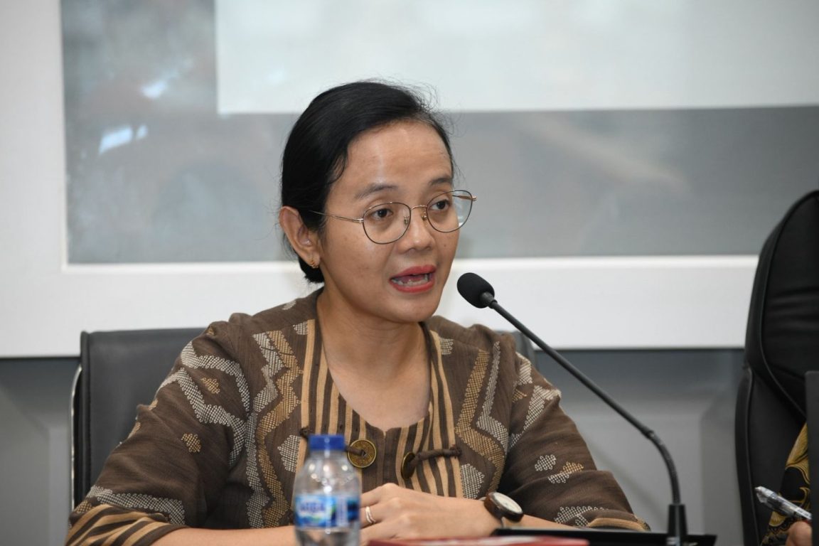 Kemenperin atasi banjir impor tekstil dengan langkah terukur, menjaga bahan baku tetap lancar dan melindungi industri dalam negeri.