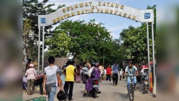 Pasar 17 Agustus jadi pusat batik tulis terbesar dunia. Tradisi kuat, harga beragam, kualitas unggul, budaya batik hidup sehari-hari.