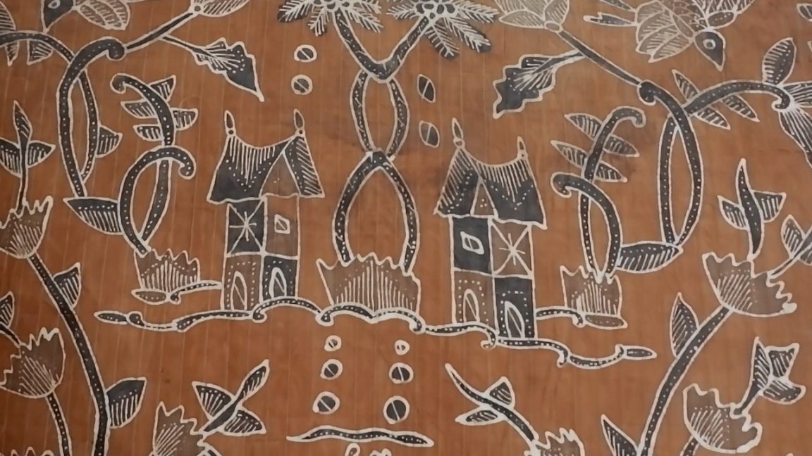 Kisah batik Rangkiang karya Wirda Hanim yang menghidupkan kembali Batik Tanah Liek dan menjadi wastra penuh makna bagi kolektor Wayan Lessy.
