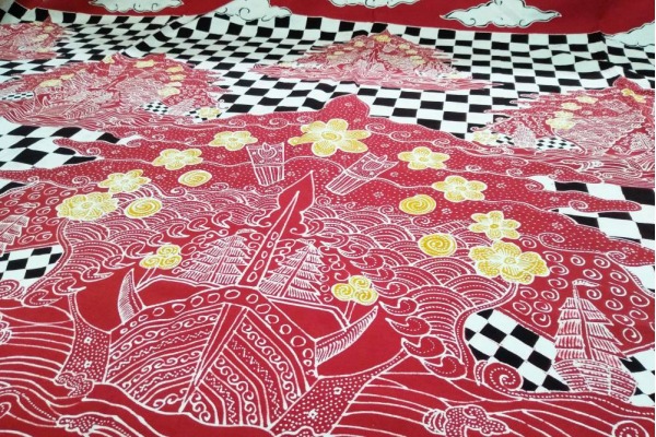 Proses saintifik mengubah naskah kuno Bujangga Manik menjadi motif batik kontemporer menghadirkan cara baru memahami warisan budaya Sunda.