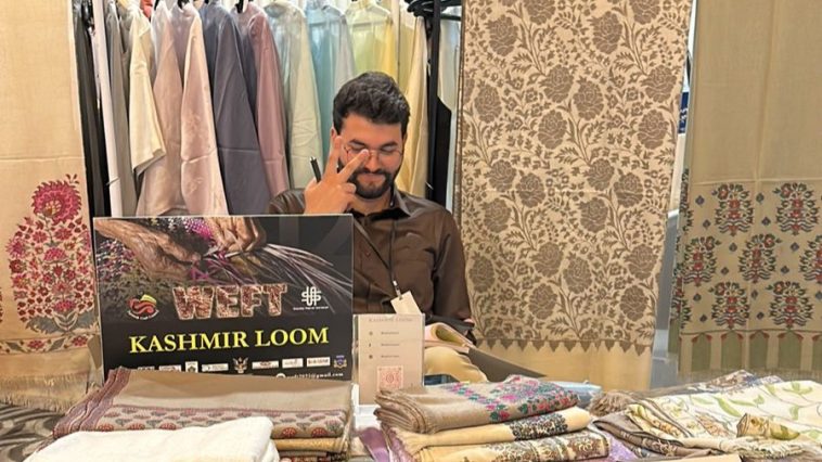 Hari pertama WEFT 2025 menampilkan kisah inspiratif Thai Silk dan wild silk India, membuka refleksi penting bagi masa depan wastra Indonesia.