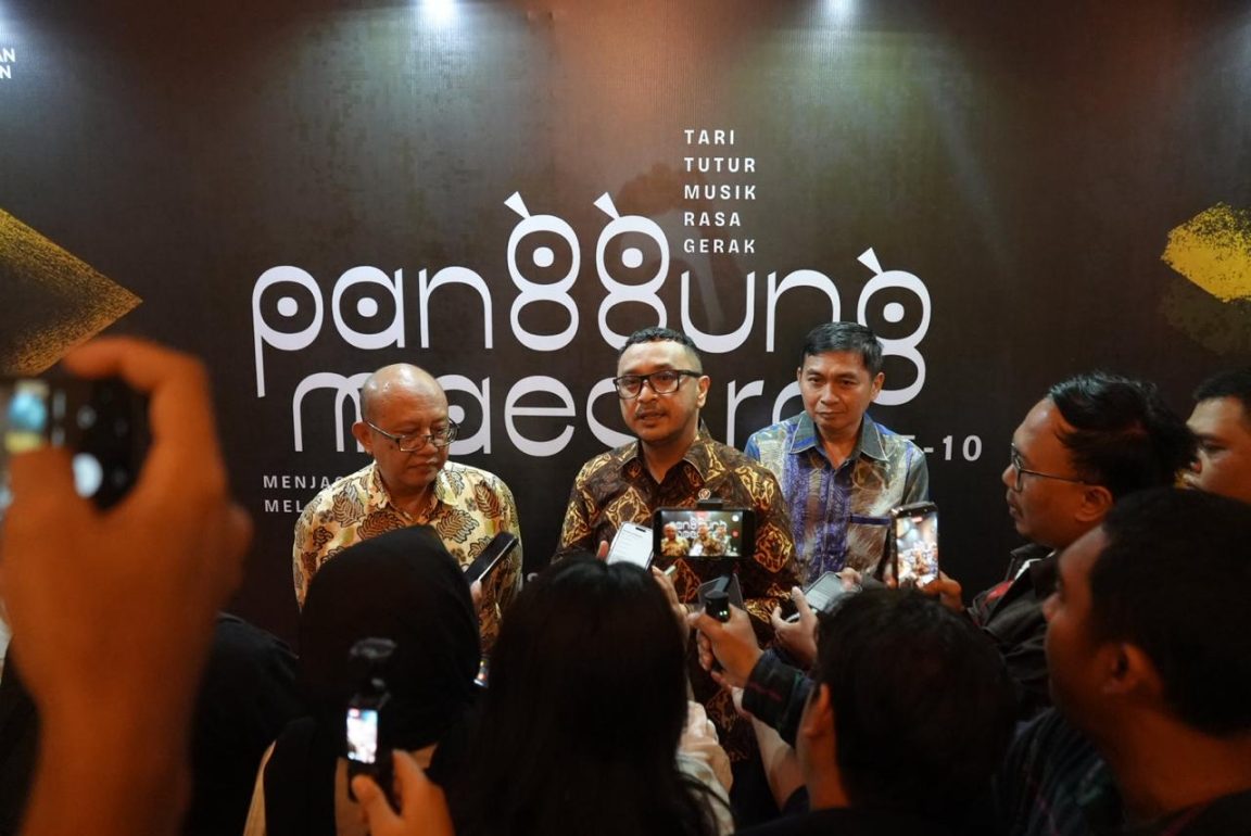 Panggung Maestro ke-10 di Gedung Kesenian Jakarta rayakan maestro seni lakon dan regenerasi budaya Nusantara lintas generasi.
