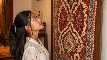 Batik asli tak bisa murah karena proses panjang, keterampilan tinggi, dan nilai budaya yang mendalam di balik setiap karya tradisional.