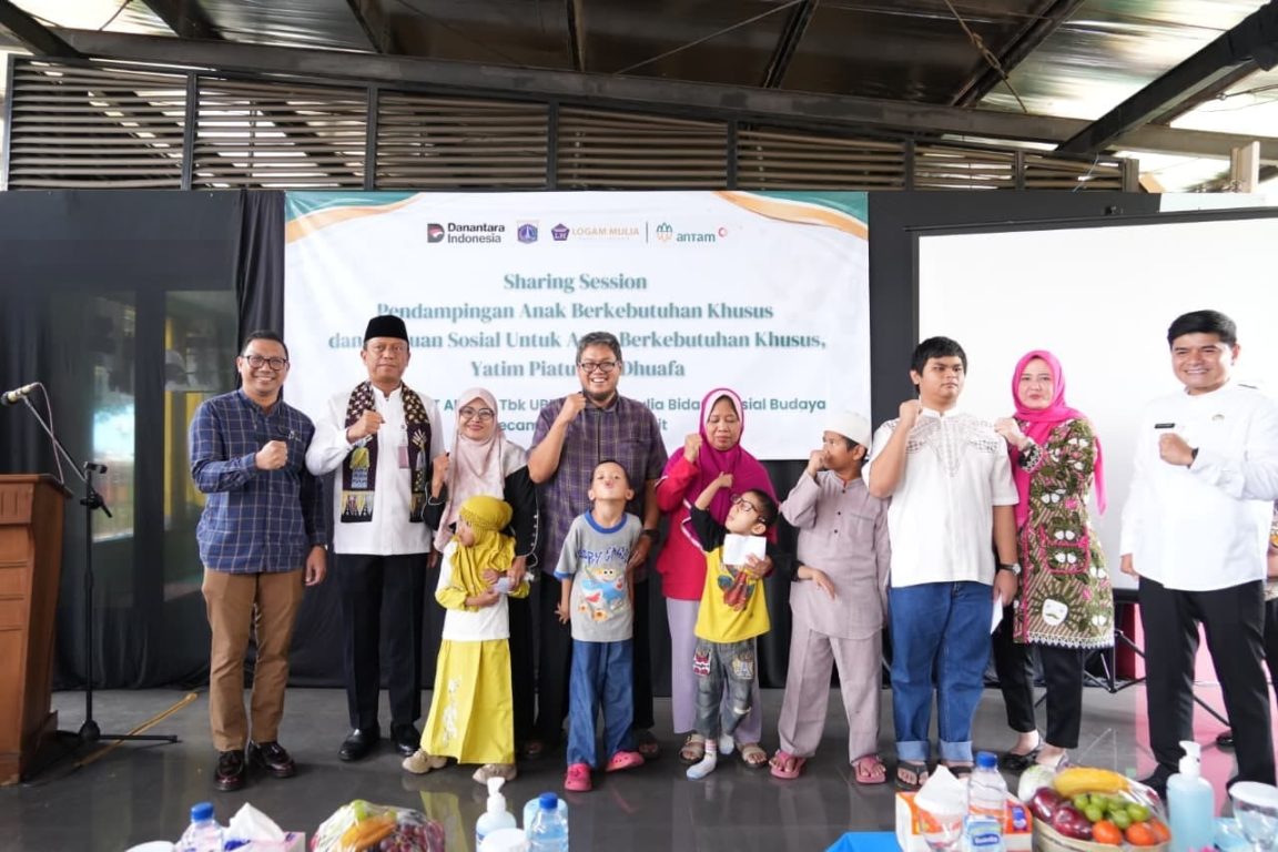 PT Antam dan Pemkot Jakarta Timur menggelar sharing session ABK sekaligus menyalurkan santunan kepada 300 anak berkebutuhan khusus, yatim, dan duafa.