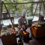 Nikmati hangatnya berbuka puasa ala Kampoeng Ramadan di Swiss-Belresidences Kalibata dengan sajian tradisional dan semangat berbagi.