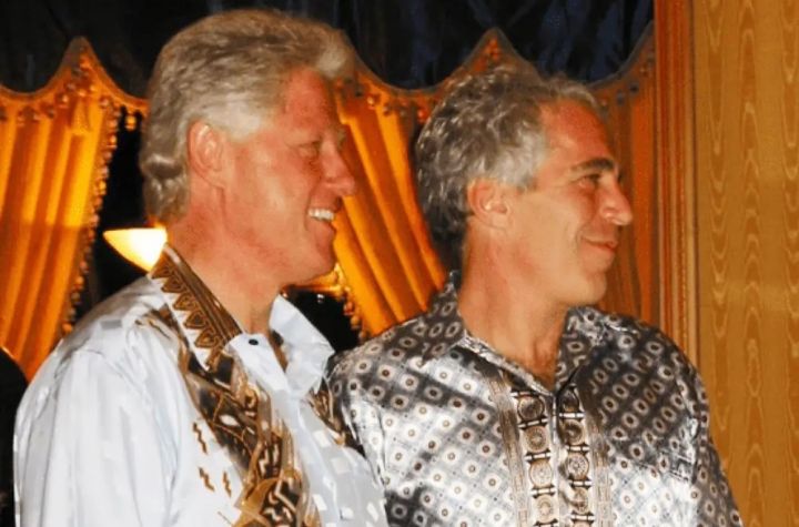 Bill Clinton dan Eipstein menggunakan batik. Arsip DoJ ungkap Jeffrey Epstein pernah beli seni dan furnitur Bali lewat perusahaan LSJE, LLC sebelum kasusnya mencuat.