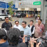 Menteri Ekraf tinjau Blok M saat Lebaran, dorong kawasan kreatif jadi pusat kuliner dan kolaborasi ekonomi kreatif Jakarta.