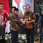 Jakarta Timur raih penghargaan pengumpulan ZIS tertinggi DKI Jakarta. Gubernur Pramono Anung apresiasi peran Baznas Bazis.