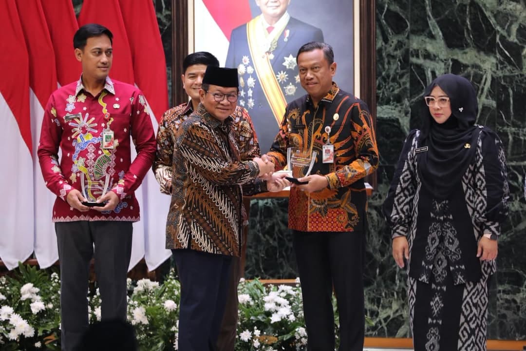 Jakarta Timur raih penghargaan pengumpulan ZIS tertinggi DKI Jakarta. Gubernur Pramono Anung apresiasi peran Baznas Bazis.