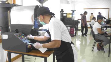 Kemenperin dorong kualitas kopi Indonesia lewat sertifikasi roasting dan penguatan IKM di tengah tren konsumsi yang terus naik.