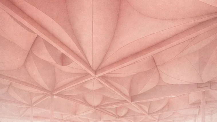 Batik Pavilion karya Samantha Shanne tafsirkan motif Kawung jadi arsitektur Nusantara, gabungkan tradisi batik dan desain modern.