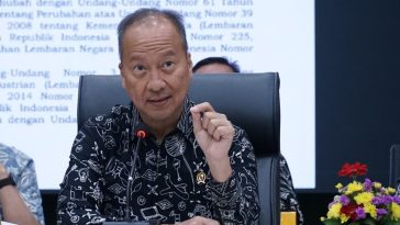 Kemenperin akselerasi kesiapan industri jelang wajib sertifikasi halal 18 Oktober 2026 untuk obat, kosmetik, dan barang gunaan.