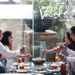 Steamboat Delight hadir di Vasaka Hotel Jakarta, nikmati kuliner hangat rooftop mulai Rp99.000 dengan view kota & promo staycation.
