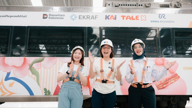 Kolaborasi KAI, Kemenekraf, dan Erika Richardo hadirkan kereta seni di rute Jakarta–Surabaya, rayakan Hari Kartini lewat karya kreatif