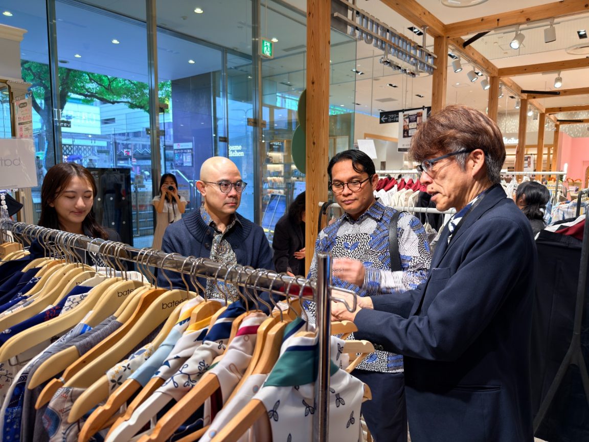 Pop Up Store Kobe 2026 hasilkan potensi Rp17 miliar, bukti fesyen Indonesia makin kompetitif di pasar Jepang yang ketat.