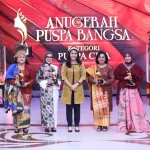 Motif Pesadengan Jember, warisan Sadeng yang makmur, tampil elegan di Anugerah Puspa Bangsa 2026.