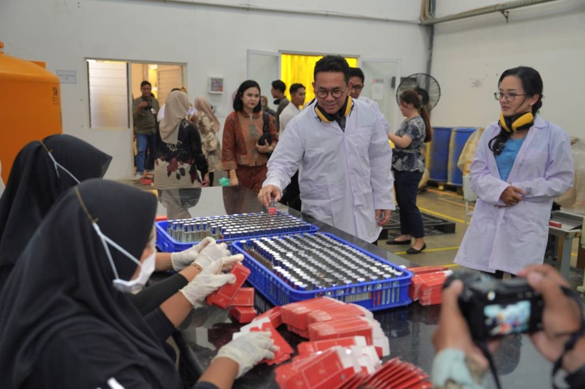 Kemendag dorong UMKM naik kelas lewat ECP, bantu ekspor global dari Sidoarjo hingga Nigeria dan Asia Tenggara.