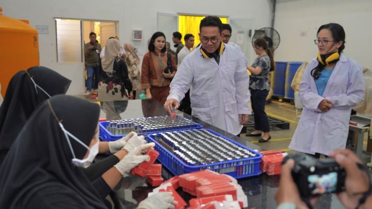 Kemendag dorong UMKM naik kelas lewat ECP, bantu ekspor global dari Sidoarjo hingga Nigeria dan Asia Tenggara.