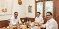 Pemerintah perkuat kolaborasi UMKM dan ekonomi kreatif berbasis kawasan untuk dorong ekonomi rakyat dan pengentasan kemiskinan.