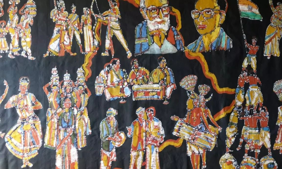 Seni lukis batik di India mulai punah akibat minim peminat dan digitalisasi. Indonesia menghadapi ancaman serupa.
