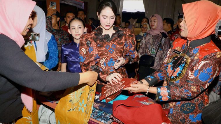 Kampanye Batik Jonegoroan menjadi upaya edukasi budaya lokal untuk membangun rasa cinta batik sejak usia dini.