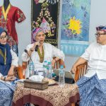 Bedah buku kriya tekstil fashion di UMBandung bahas estetika, tradisi, dan teknologi sebagai fondasi karya wastra Indonesia.