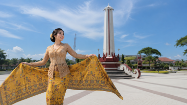 Mengenal Batik Jonegoroan khas Bojonegoro dan upaya pelestarian budaya lokal melalui kampanye edukasi anak-anak.