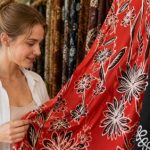 Perjalanan batik Pasuruan menunjukkan bahwa tradisi dapat berjalan beriringan dengan inovasi. Ketika banyak industri tekstil berlomba memproduksi kain secara cepat dan massal, para pembatik Pasuruan justru mempertahankan proses alami yang membutuhkan kesabaran dan ketelitian tinggi.