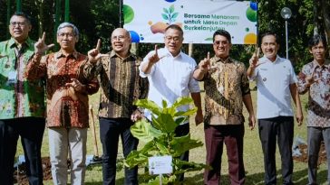 Menteri LH Moh Jumhur Hidayat dorong Vokasi UI cetak green talent dan tenaga kerja hijau hadapi krisis iklim global.