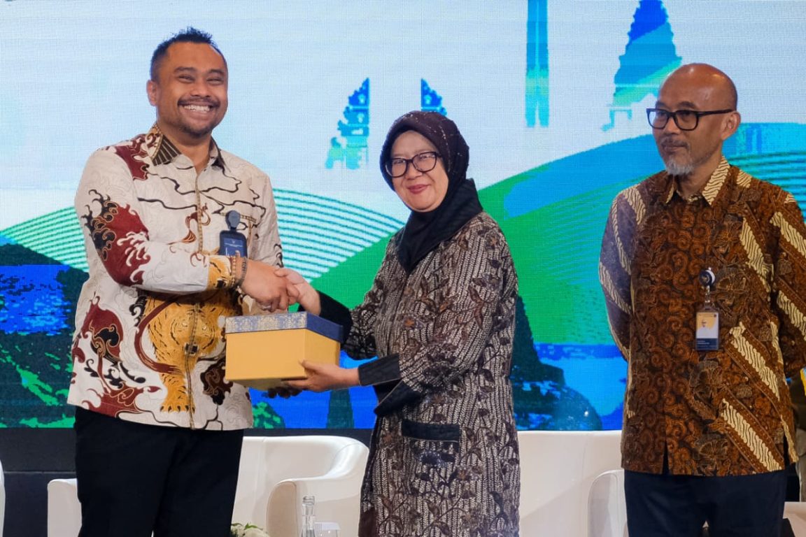 Rakornas Kemenpar 2026 memperkuat kolaborasi pentahelix guna mengakselerasi lima program unggulan pariwisata nasional.