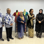 Pameran Kain dan Kebaya Ibu di UMBandung hadirkan edukasi wastra, budaya berkain, dan pelestarian kebaya 20–24 Mei 2026.