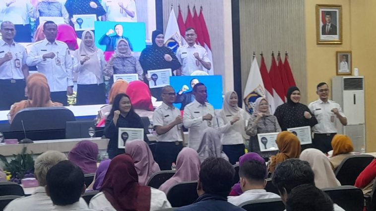 Pemprov DKI gelar Jakarta SOLID, bahas hoaks di era AI dan dorong peran publik tingkatkan literasi digital.