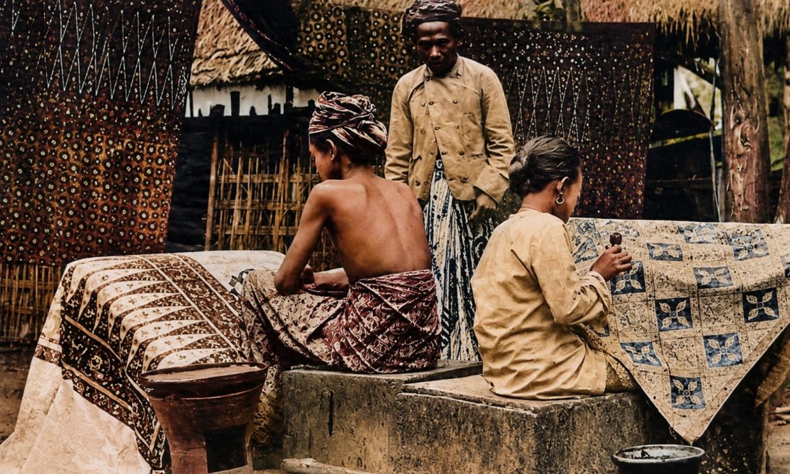 Makna filosofi motif batik Jawa Tengah, dari gurda hingga truntum, sarat nilai spiritual dan budaya masyarakat Jawa.