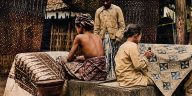 Makna filosofi motif batik Jawa Tengah, dari gurda hingga truntum, sarat nilai spiritual dan budaya masyarakat Jawa.