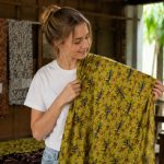 Pelestarian Batik Bakaran Pati menghadapi tantangan modernisasi dan minimnya minat generasi muda terhadap budaya.