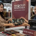 Motif batik Papua berkembang semakin beragam dengan inspirasi budaya lokal seperti Honai, Raja Ampat, dan Cendrawasih.