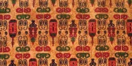 Motif Tambal Ukir Papua menggambarkan persatuan berbagai suku dan kekayaan ragam hias tradisional Papua.