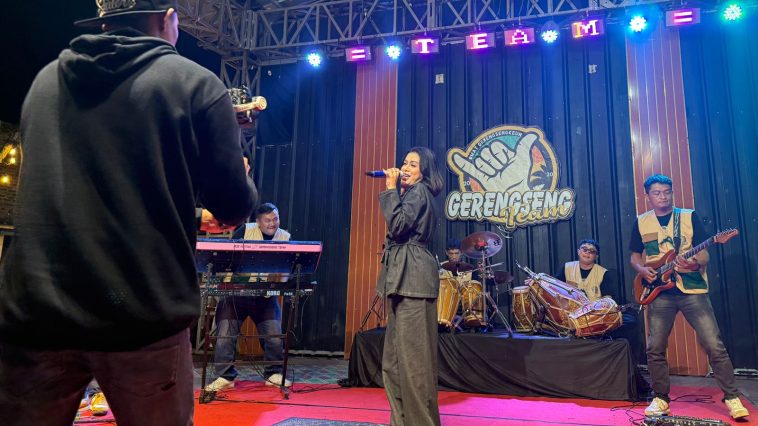 Program AKTIF Musik fasilitasi video klip musisi Bandung, dorong distribusi, monetisasi, dan daya saing di platform digital.