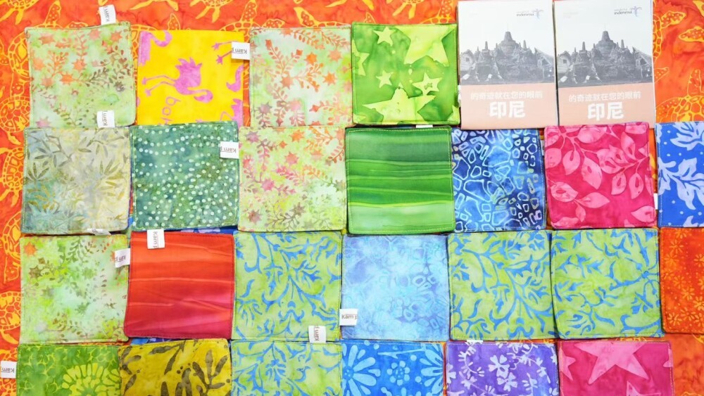 Batik dan sambal Indonesia tampil di ICIF Shenzhen sebagai simbol perpaduan budaya Tionghoa-Indonesia lintas generasi.