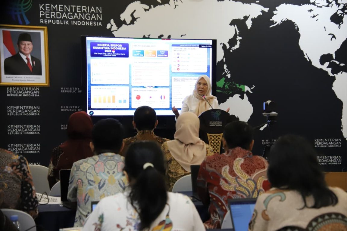Kemendag dorong penguatan ekosistem industri kosmetik nasional guna meningkatkan ekspor dan daya saing global.