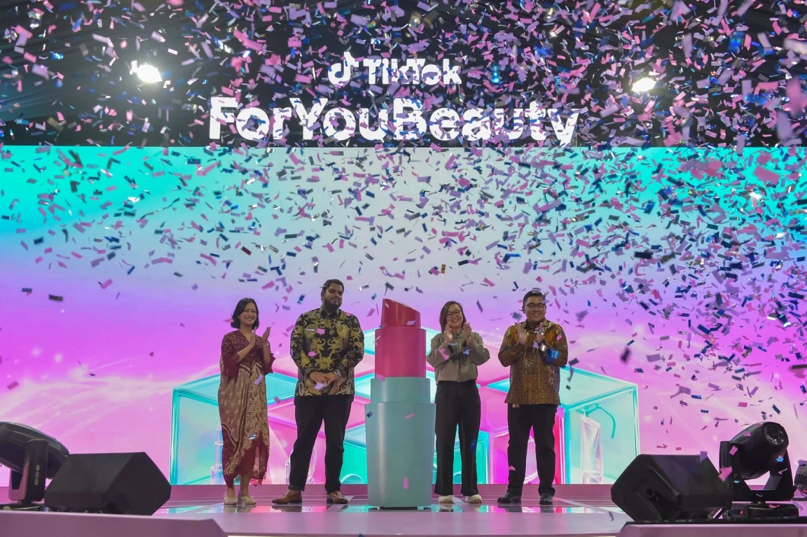 Wamen Ekraf Irene Umar apresiasi TikTok ForYouBeauty 2026 sebagai ajang kolaborasi brand lokal menuju pasar global.