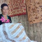 Mengulas karakter kewirausahaan perajin Batik Tulis Madura, sistem kerja mandiri, tantangan, dan peluang pengembangan industri batik.