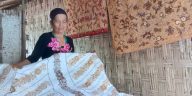 Mengulas karakter kewirausahaan perajin Batik Tulis Madura, sistem kerja mandiri, tantangan, dan peluang pengembangan industri batik.