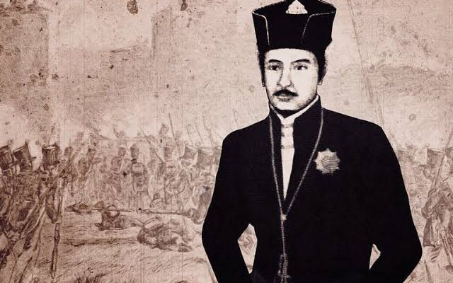 Amangkurat 1 diketahui melarikan diri dan wafat di Tegal. Dalam masa pengasingannya, ia membawa budaya keraton ke masyarakat Tegal, salah satunya busana batik.