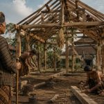 Mengungkap konsep waktu dalam primbon Jawa dan alasan mengapa masyarakat percaya pada hari baik, hari buruk, serta perhitungan weton.