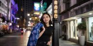 Motif Batik Mega Mendung menginspirasi transformasi denim bekas menjadi fashion berkelanjutan bernilai estetika dan ekonomi tinggi.