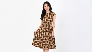 Warna dalam Batik Kawung menyimpan makna filosofi tentang pengendalian nafsu, karakter manusia, dan kebijaksanaan hidup.
